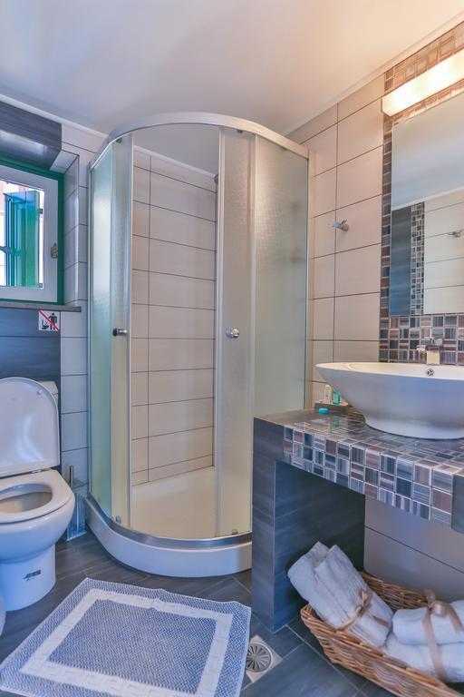 Annika Deluxe Apartments Simi Dış mekan fotoğraf