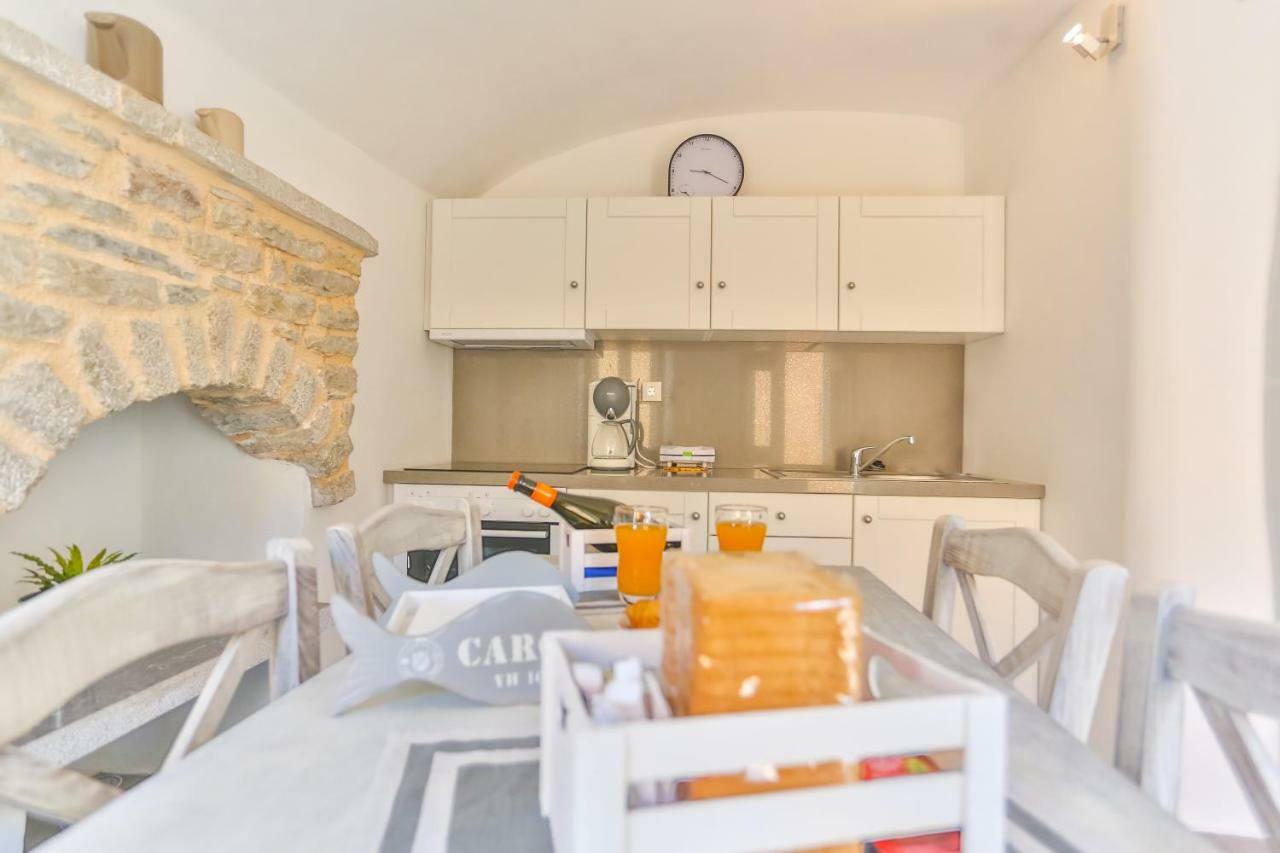 Annika Deluxe Apartments Simi Dış mekan fotoğraf